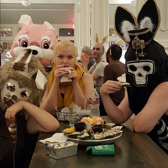 Meet your Posher, KD from NOLA. - Picture 1 of 16